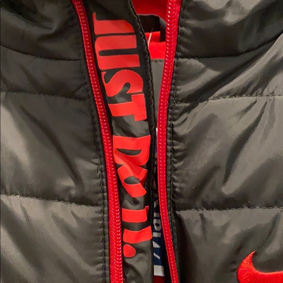 NEW Nike Youth Synthetic Fill Jacket - Picture 6 of 9